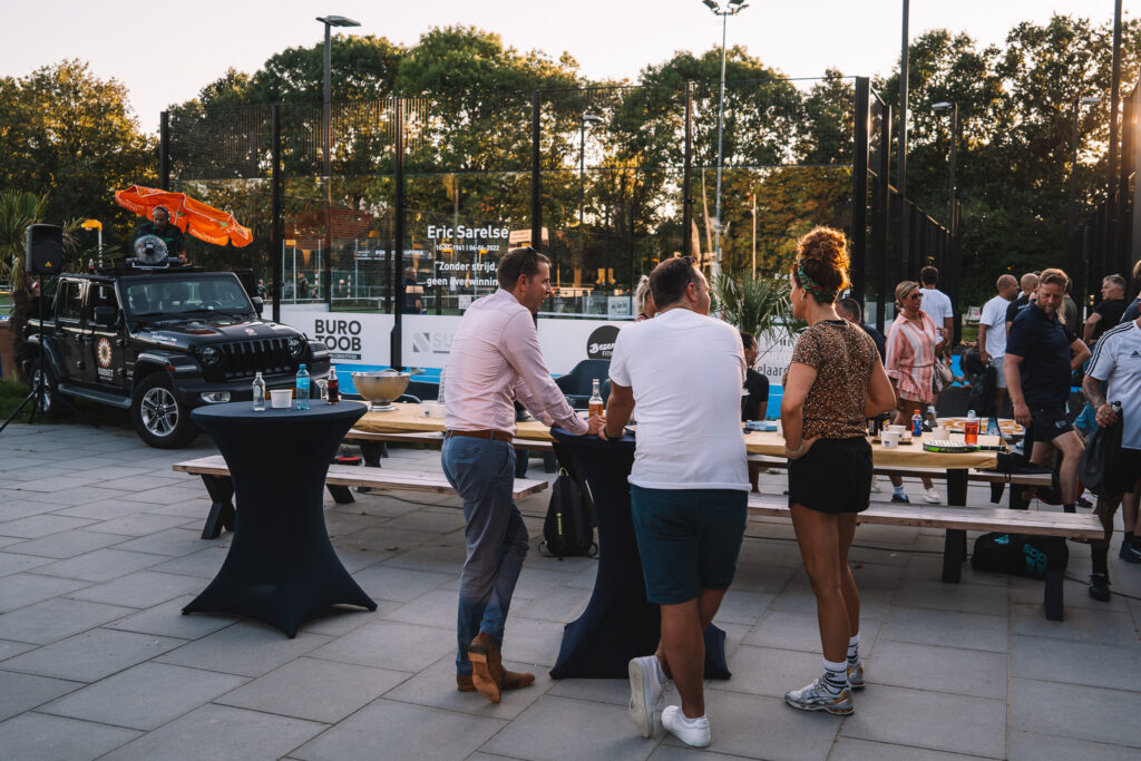 bedrijfsuitje padel